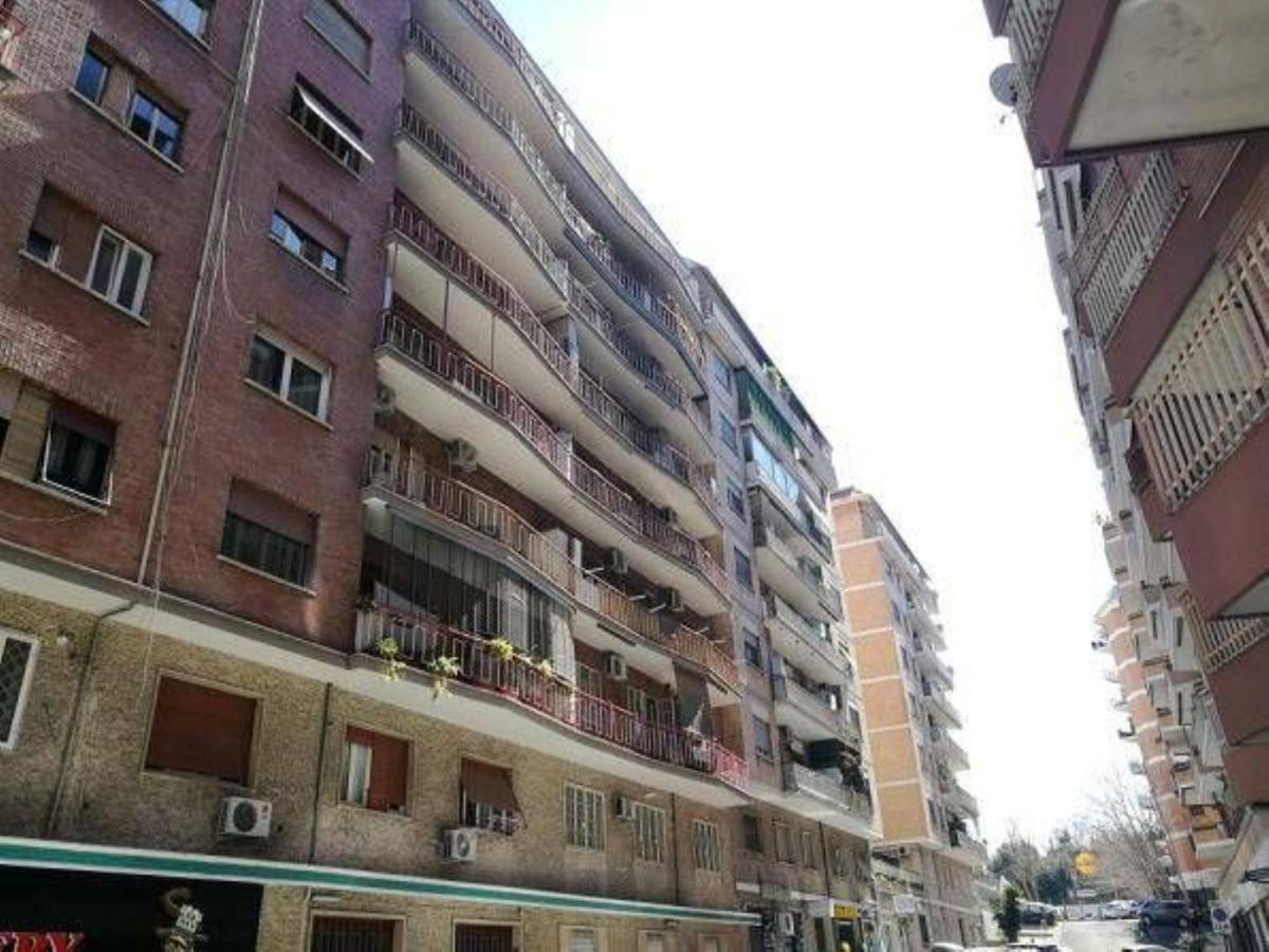 Interno 4 - Grazioso Appartamento In Roma Buitenkant foto
